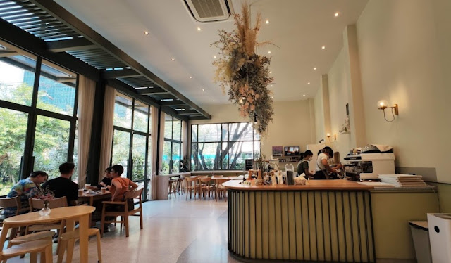 Flâneur Tea คาเฟ่ รถไฟฟ้า BTS เซนต์หลุยส์