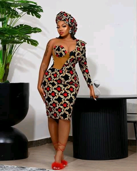 Ankara Short Gowns Styles Reigning this Christmas