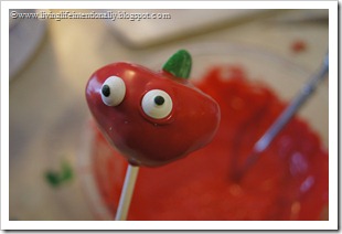 decorate cake pops