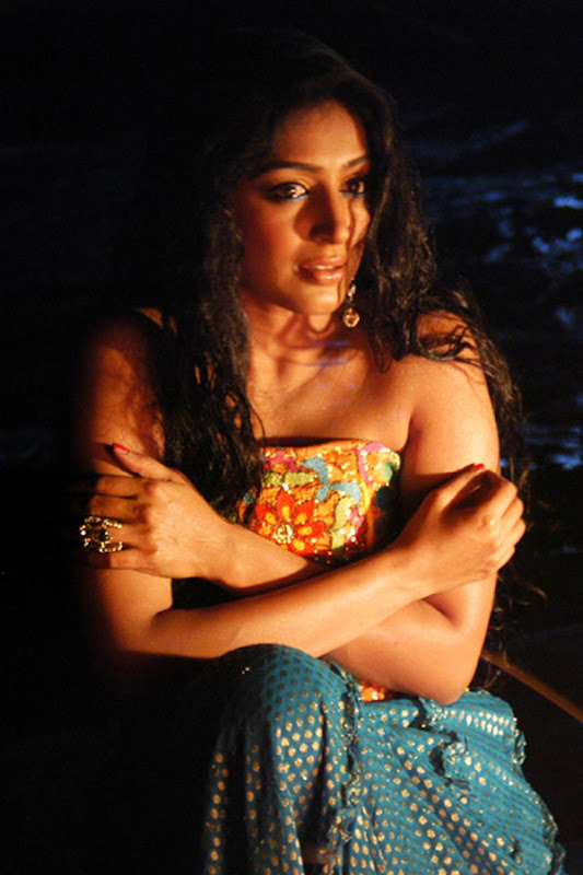 Padmapriya Latest  Photos hot images