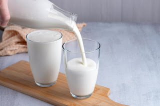 1 cup of skimmed milk calories