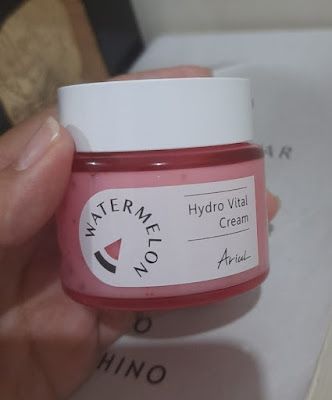 ariul hydro vital cream