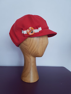 Casquette Gavroche rouge vif collection "pensée" www.patouchechapeaux.com