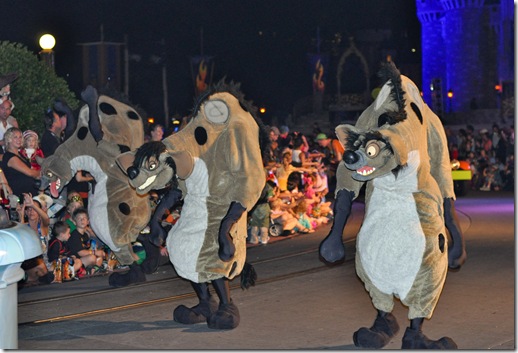 hyenas p (1 of 1)
