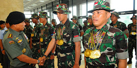 Juara menembak internasional, senjata TNI mau dibongkar