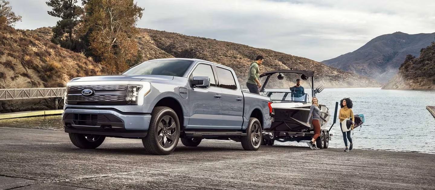 ford f-150 Lightning electric pickup truck