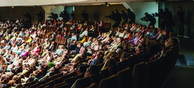 Escena de la película Tenet en la ópera