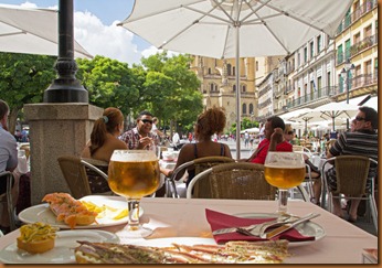 Segovia, lunch at Plaza major