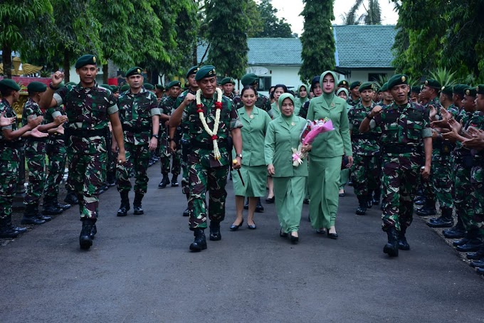 Pangdivif I Kostrad Safari Ramadhan ke Batalyon Armed 13/2/1 Kostrad