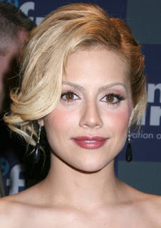Brittany Murphy Biography and wallpapers