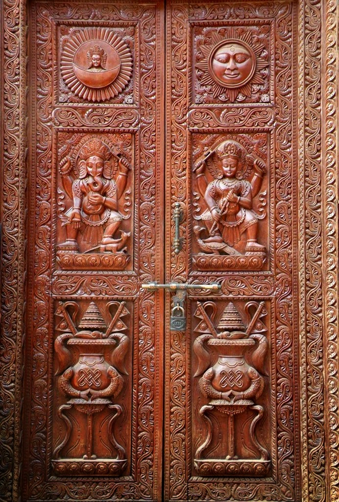 Masters of Craft : Traditional woodcarving of Nepal