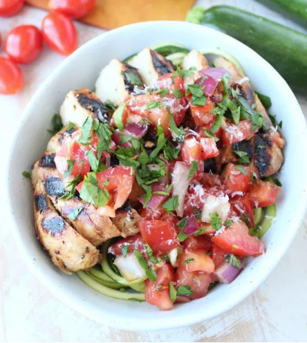 Bruschetta Grilled Chicken Zoodle Bowls #dinner #chicken 