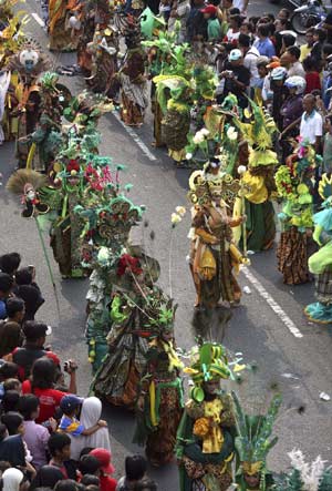 BATIK FASHION SOLO CARNIVAL 