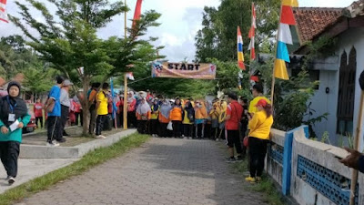 Jalan Sehat Meriahkan HUT ke-77 PGRI dan HGN 2022 PC PGRI Kecamatan Pituruh 