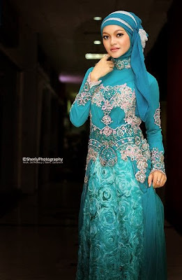 Model Kebaya Muslim Elegan Untuk Pesta Modern Terbaru