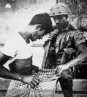 Activities of a Pakistan Army to checking a Bengali is he Muslim or not