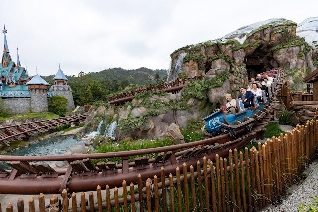 「迪士尼傳奇」人物兼《魔雪奇緣》小白（Olaf）配音員 Josh Gad 首訪香港迪士尼樂園, Disney Legend & The Voice Of Olaf, Josh Gad, Made His First Visit To Hong Kong Disneyland