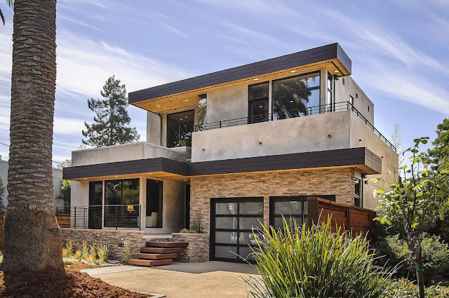Contemporary Style Home in Burlingame from the street 