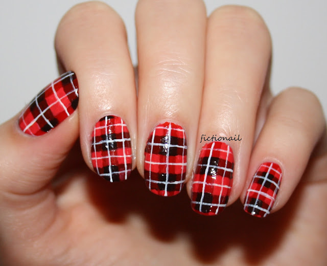 Plaid Tartan Pattern Nail Art