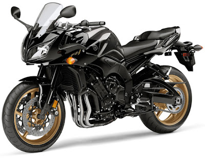 2010 Yamaha FZ1 First Look