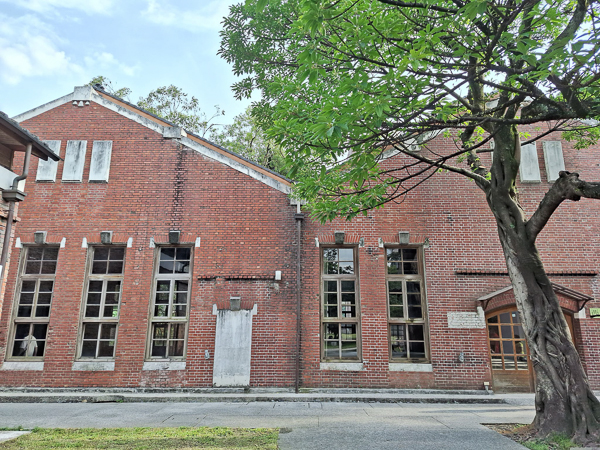 台北中正華山1914文化創意產業園區，台北酒廠轉變為文創園區