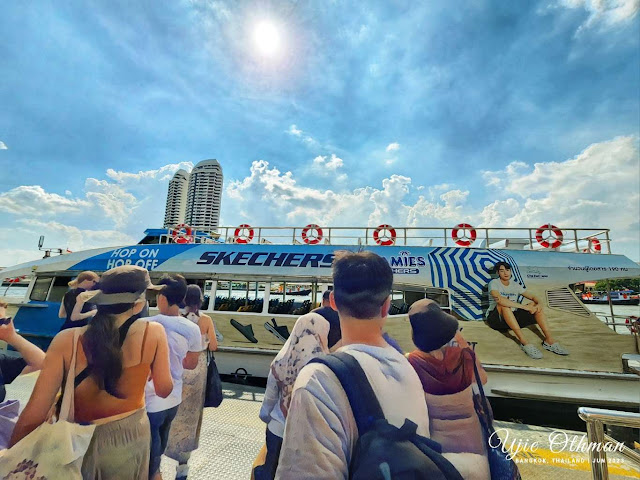 Hop-On Hop-Off Tourist Boat Sungai Chao Phraya