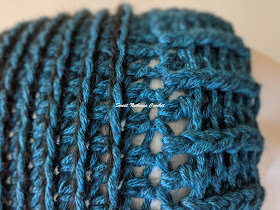 Sweet Nothings Crochet free crochet pattern blog, free crochet pattern for a spiral beanie, photo detail of the brim of the beanie,