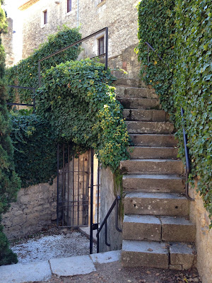 Jardins de la Francesa. Girona. Llegendes. Altres llocs d'interès.