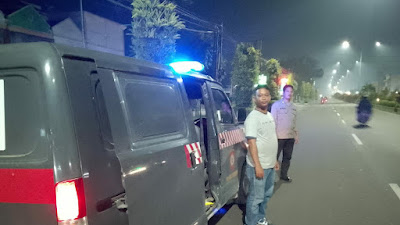 Cegah Kriminalitas Malam Hari, Polsek Cibeber Polres Cilegon Laksanakan Blue Light Patrol