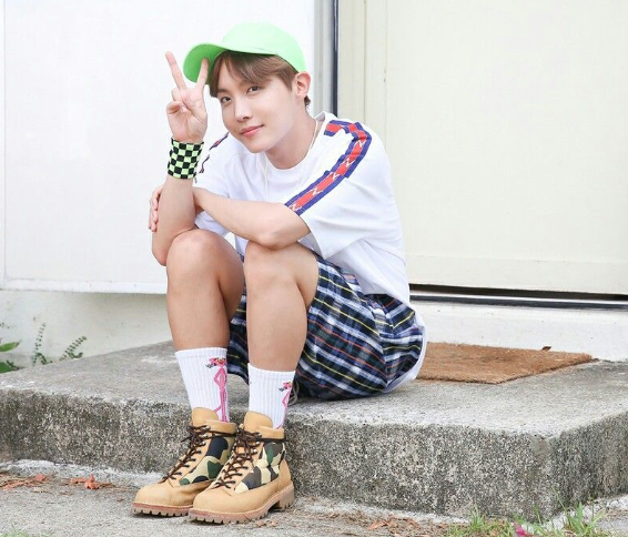 biodata j hope bts, biodata lengkap j hope bts, biodata tentang j hope bts, biodata dan fakta j hope bts, profil lengkap j hope bts, profil dan biodata j hope bts, profil j hope bts, fakta j hope bts, foto j hope bts,