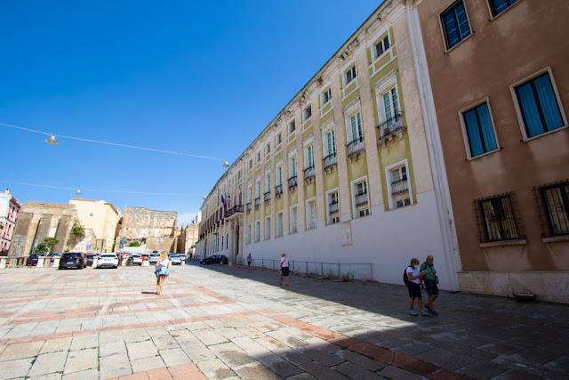 Piazza Palazzo-Prefettura-Quartiere Castello-Cagliari