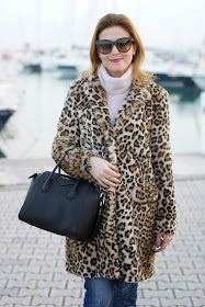 zara leopard coat, leopard faux fur coat, givenchy antigona bag, fashion and cookies, fashion blogger