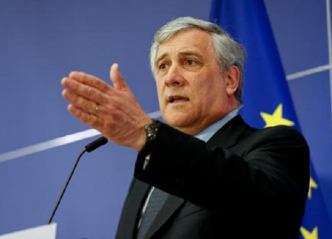 Migranti, Tajani: "E' un problema europeo"