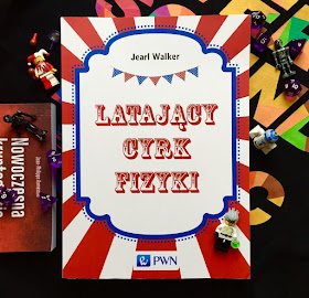 Latający cyrk fizyki - recenzja