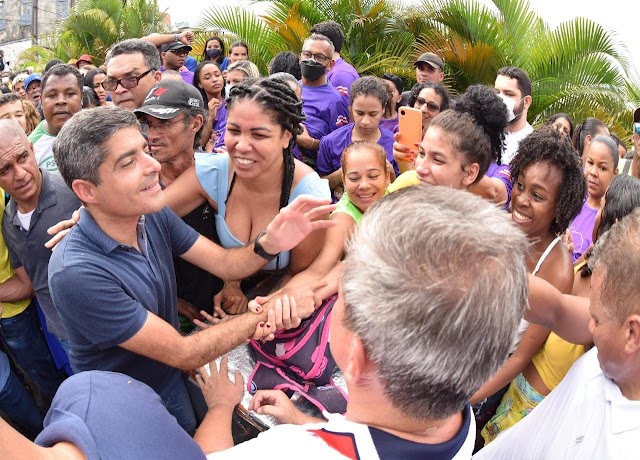  "Vou governar com qualquer presidente escolhido pelos brasileiros", afirma ACM Neto durante festejos do 2 de Julho