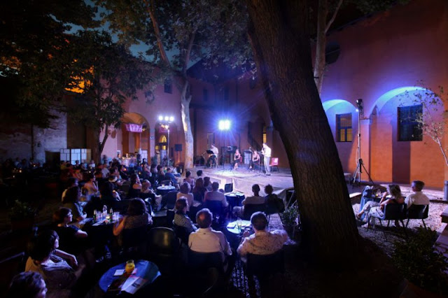 Bologna-Teatro del Baraccano