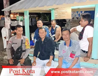 Jamin Kamtibmas di Wilayah Binaannya, Bhabinkamtibmas Gontar Laksanakan Ronda Bersama Warga