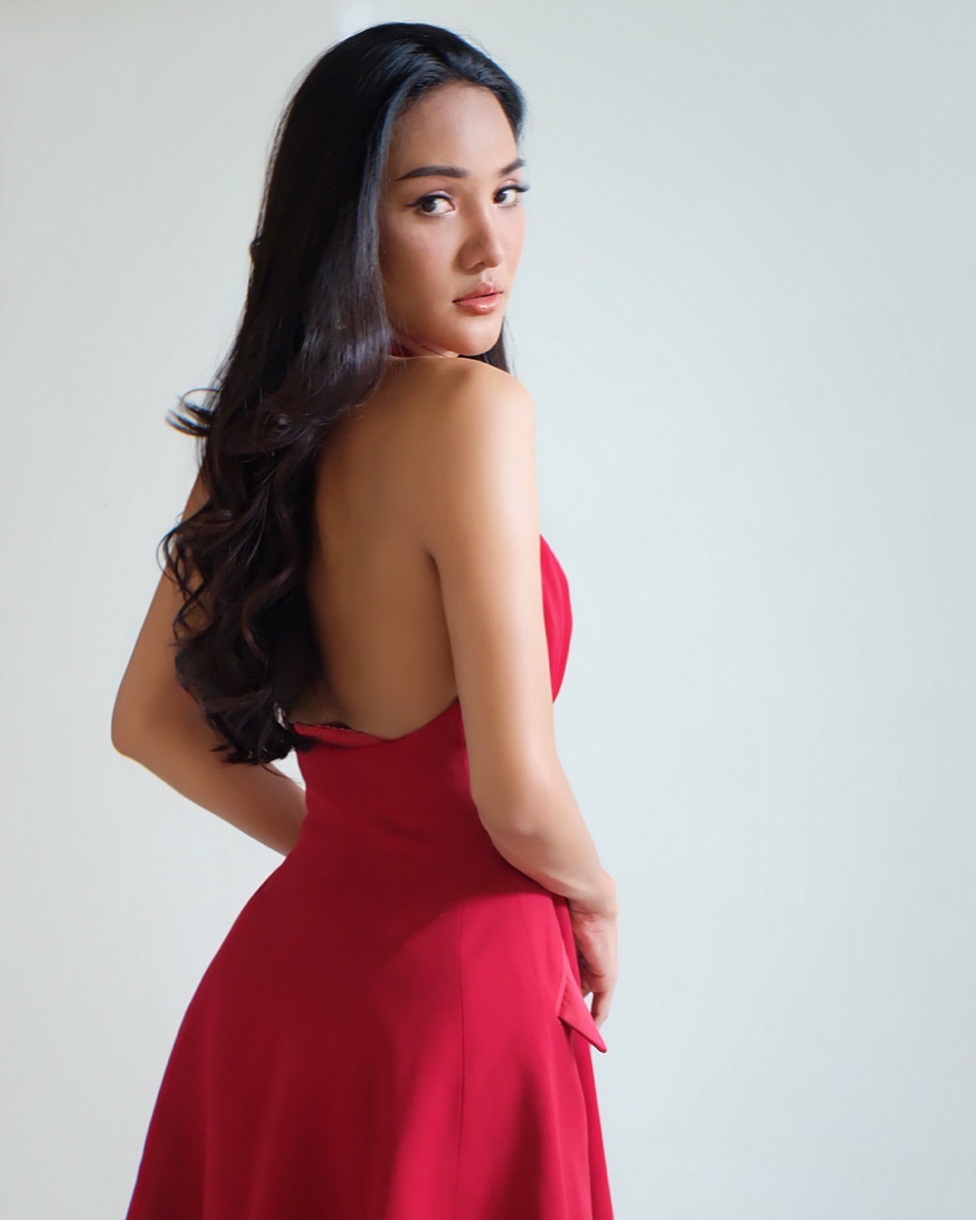 Chatchapa Thepkunanon @babybaipai most beautiful ladyboy in pretty red dress