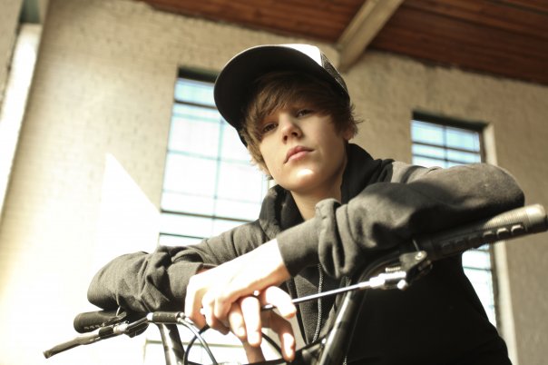 justin bieber 2009. justin bieber 2009 wallpaper.