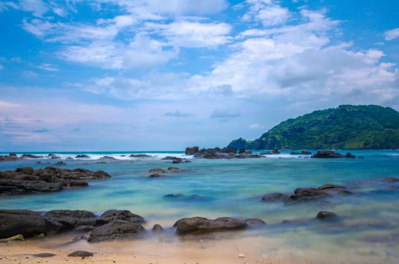 Pantai Wediombo Yogyakarta