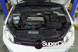 SUPERCIRCUIT Front Strut Bar with MATTE BLACK industrial grade heavy duty coating developed for VW Golf 6 GTI