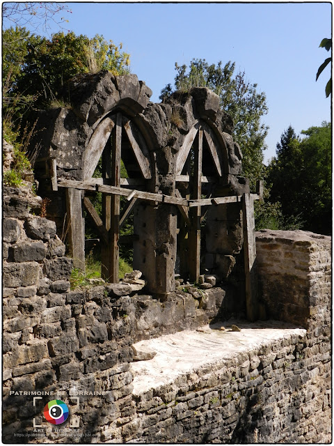 BLAMONT (54) - Château-fort