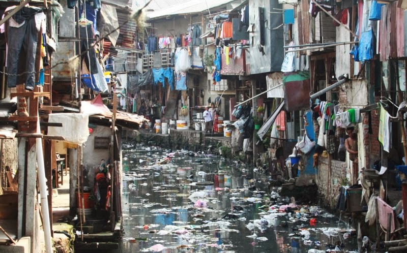 Blognya Azwar Masalah Sosial Kemiskinan di Indonesia