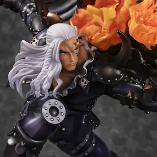 Figura King WA-MAXIMUM One Piece MegaHouse con alas y versión dañada