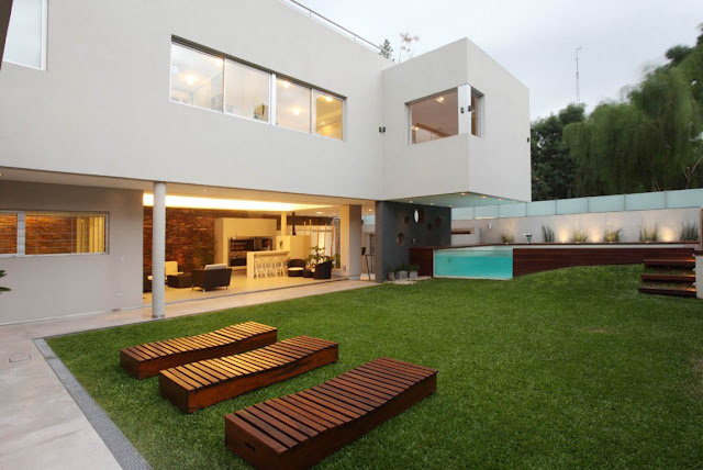 DISENO DE CASA MODERNA POR ANDRES REMY ARQUITECTOS