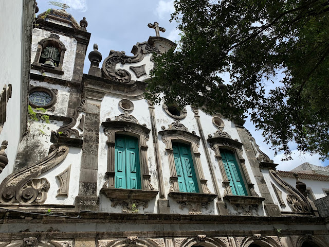 foto da fachada da Igreja do Convento Franciscano do Recife