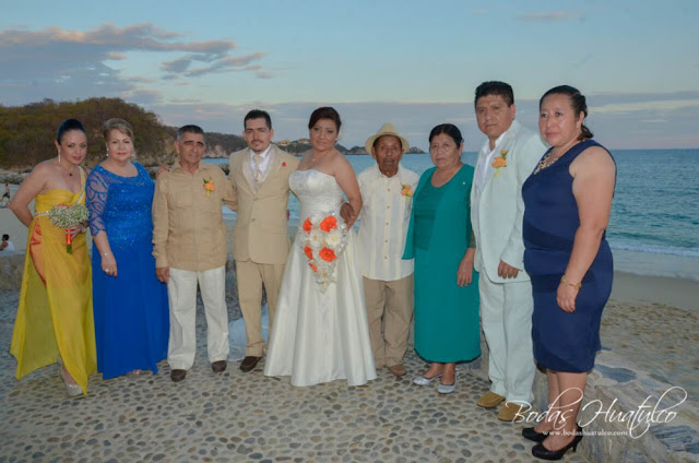 boda en playa, beach wedding, Oaxaca, México, Bodas Huatulco, Wedding Planner