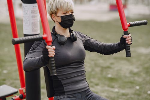 should-wear-mask-while-exercising