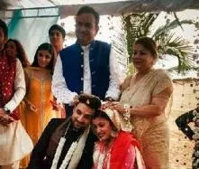 Vir Das Family Wife Son Daughter Father Mother Marriage Photos Biography Profile.