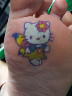 Labels: sexy hello kitty tattoos on feet